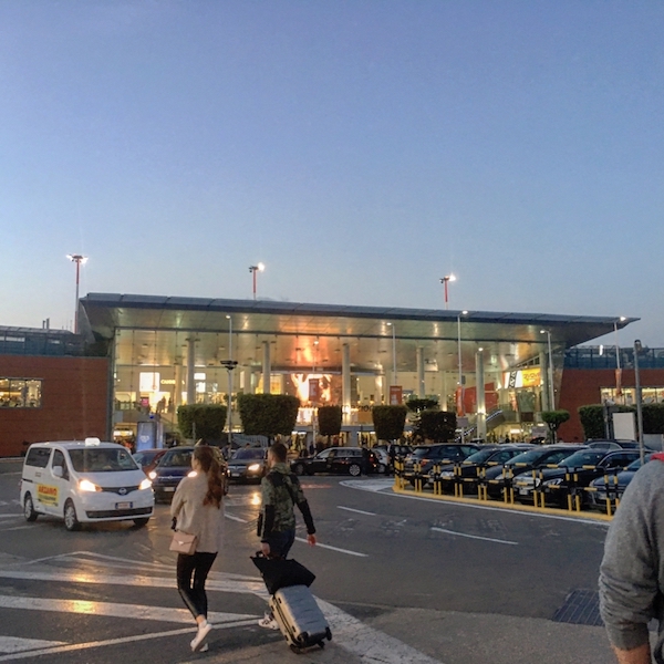 napels luchthaven airport