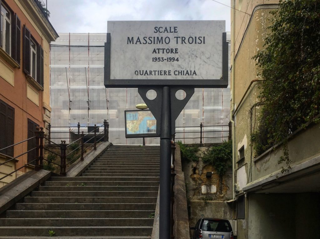 scale massimo troisi napels