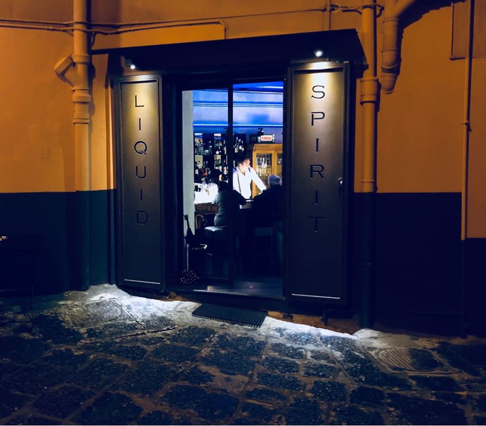 liquid spirit art bar napels napoli