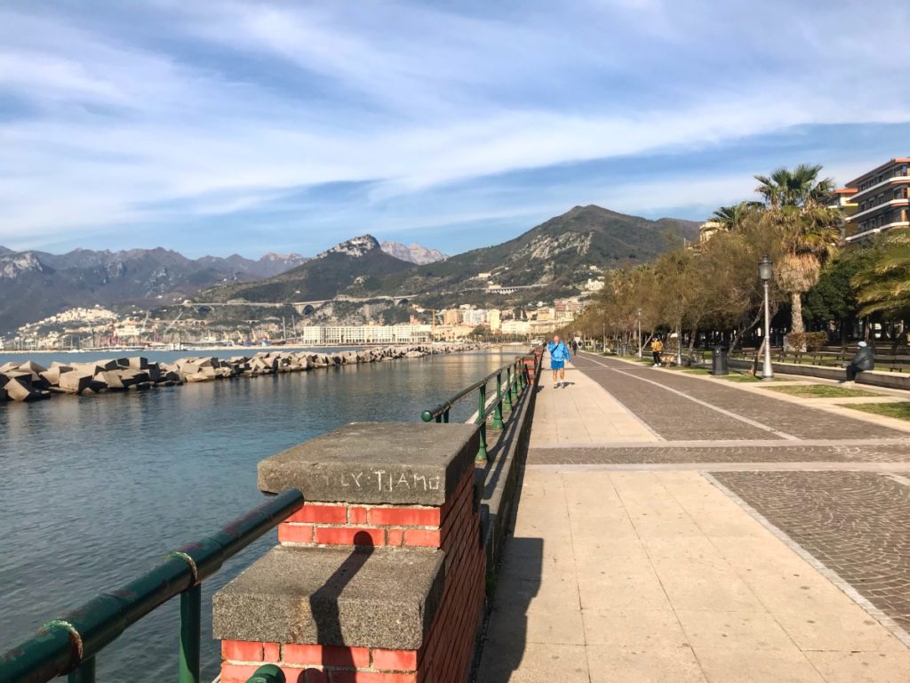 lungomare salerno lockdown italie