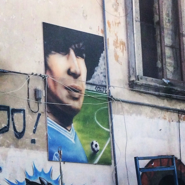 maradona voetbal napels napoli street art