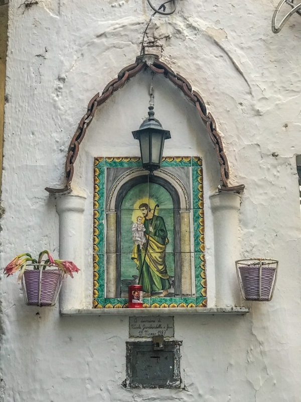 steegjes amalfi amalfikust altaar