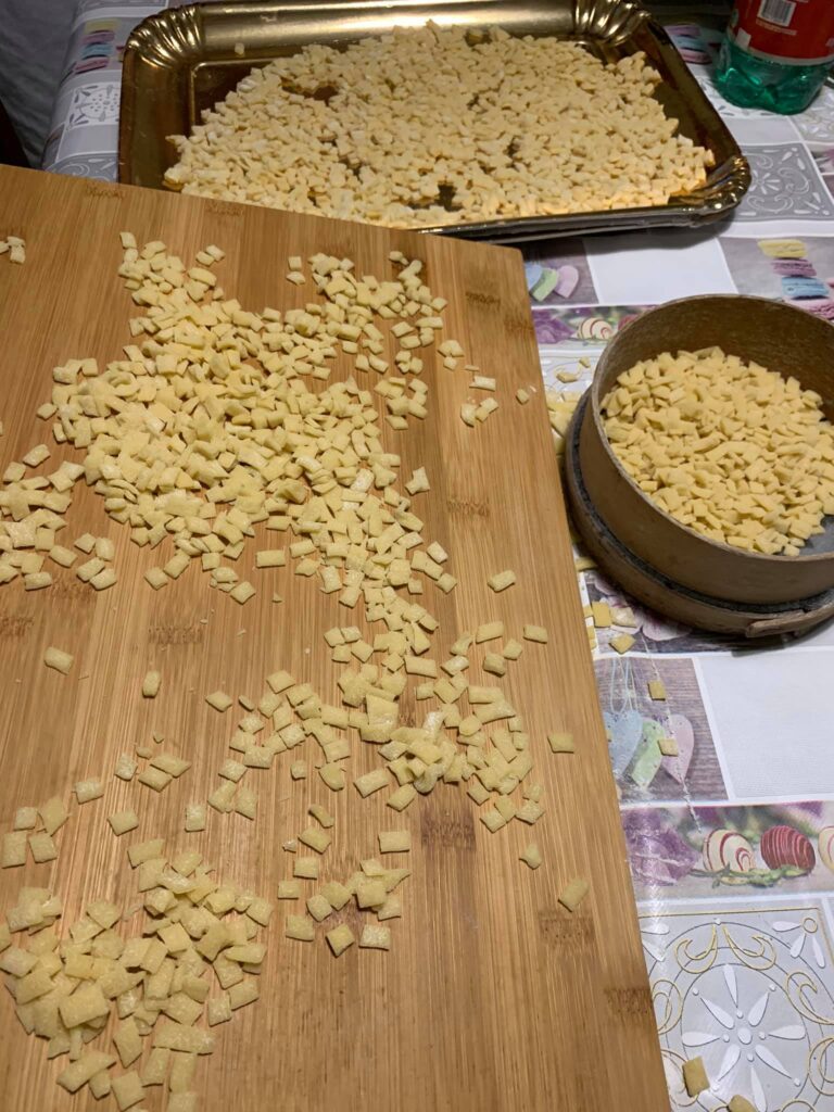 italiaans kerstdessert toetje kerst struffoli recept