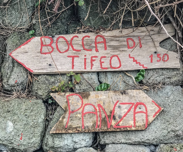 bocca tifeo ischia eiland reus