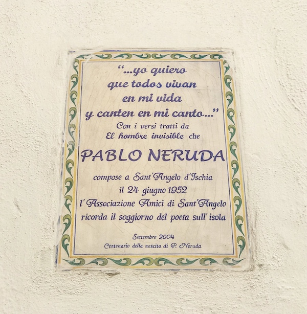 pablo neruda ischia sant'angelo