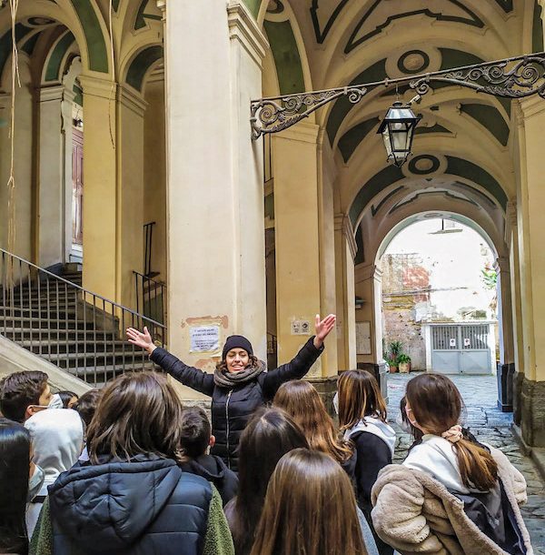 sanita napels tour local