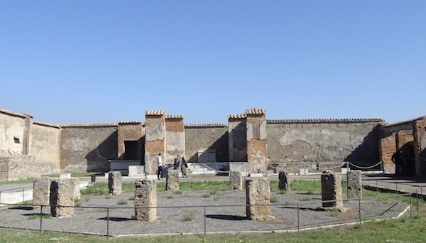 Macellum pompeii
