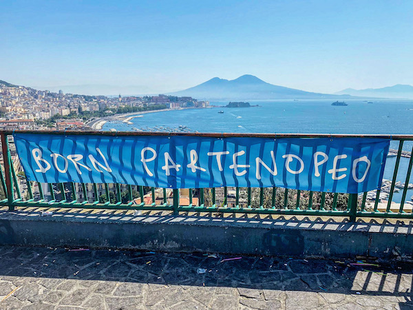 napels napoli voetbal vesuvius