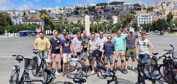 bedrijfsuitje groep napels fietsen fietstour tour