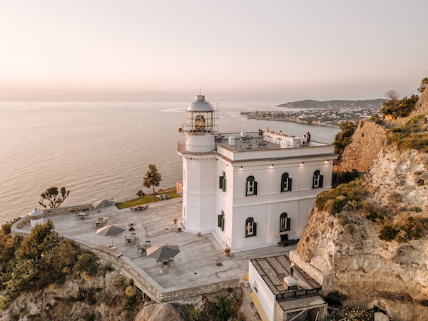 vuurtoren ischia eiland floatel