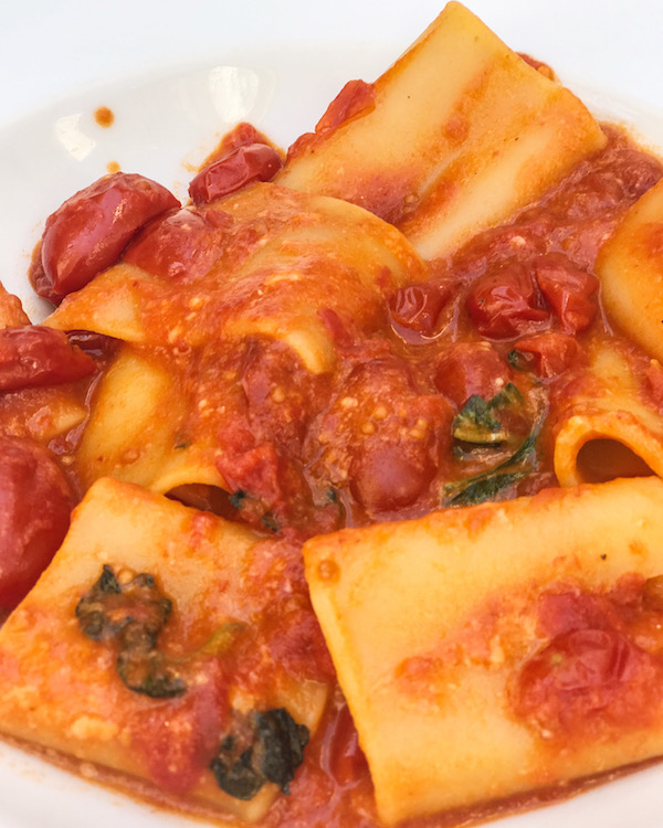 pasta allo scarpariello napels