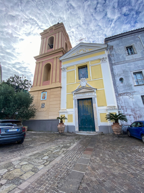 kerk madonna della lobra massa lubrense sorrentijns schiereiland