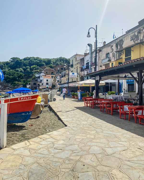 marina di puolo sorrento strand